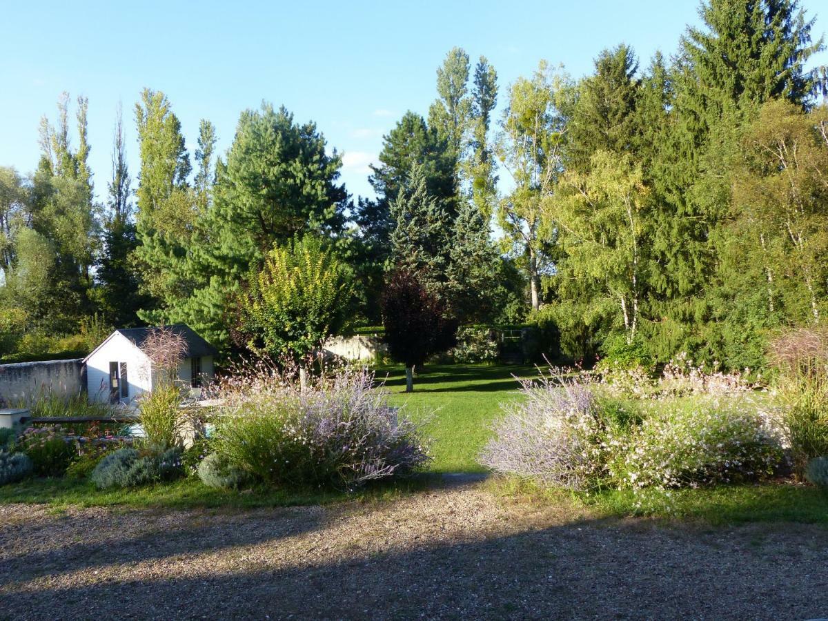 Bed and Breakfast Manoir De La Vigneraie Athée-sur-Cher Exterior foto